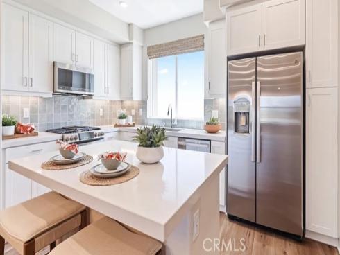 1720 E Park  11  Street, Anaheim, CA