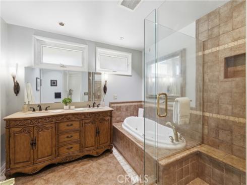 1201 W North , Anaheim, CA