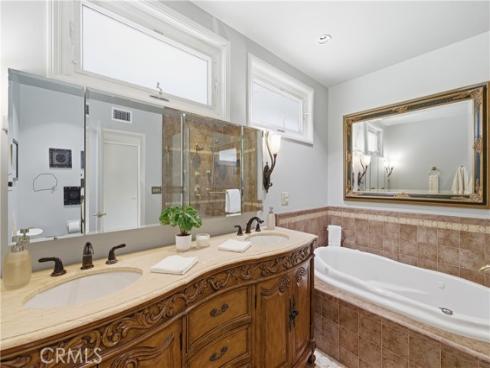 1201 W North , Anaheim, CA