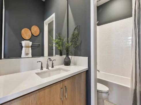 1750 E Park 18 Street, Anaheim, CA