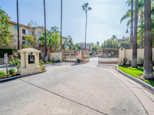 549 W Summerfield , Anaheim, CA