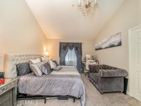 549 W Summerfield , Anaheim, CA