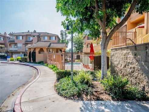 549 W Summerfield , Anaheim, CA