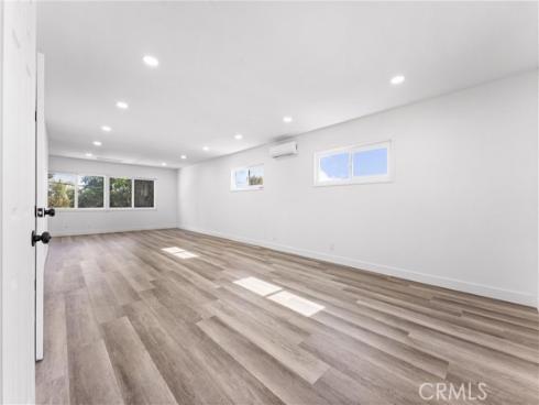 1028 N Mayflower , Anaheim, CA