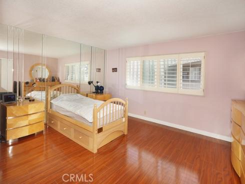 1201 W Cerritos  68  Avenue, Anaheim, CA