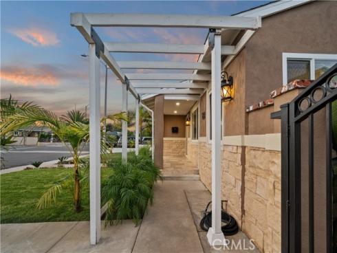 638 N Buttonwood , Anaheim, CA