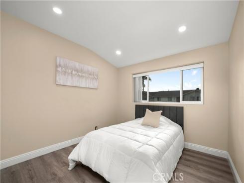 638 N Buttonwood , Anaheim, CA