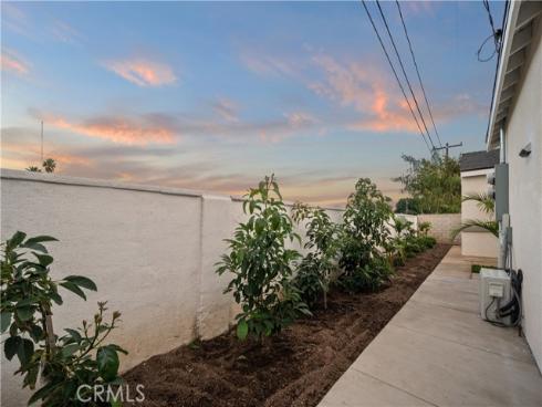 638 N Buttonwood , Anaheim, CA