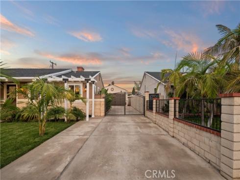 638 N Buttonwood , Anaheim, CA