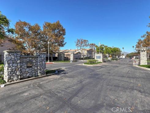 930 E Chestnut   Street, Anaheim, CA