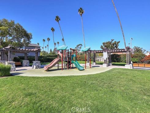 930 E Chestnut   Street, Anaheim, CA