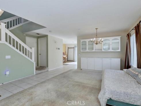 930 E Chestnut   Street, Anaheim, CA