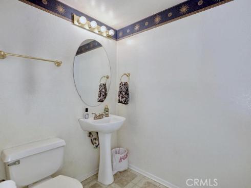 930 E Chestnut   Street, Anaheim, CA