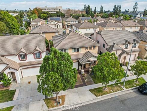 612 S Halliday , Anaheim, CA