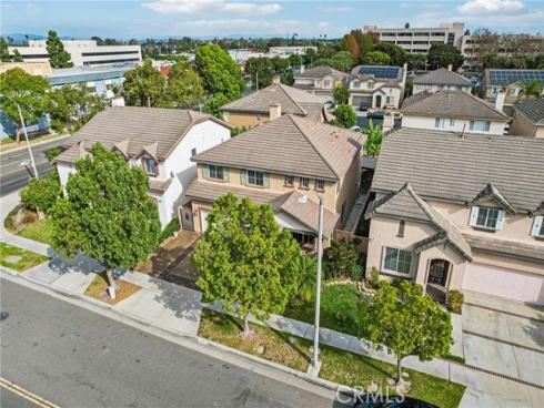 612 S Halliday , Anaheim, CA