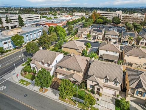 612 S Halliday , Anaheim, CA