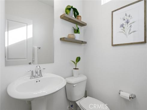 677 S District  , Anaheim, CA