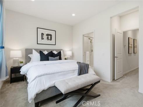 677 S District  , Anaheim, CA