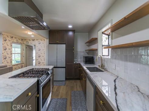 702 N Pine , Anaheim, CA