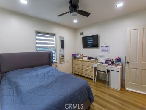 702 N Pine , Anaheim, CA