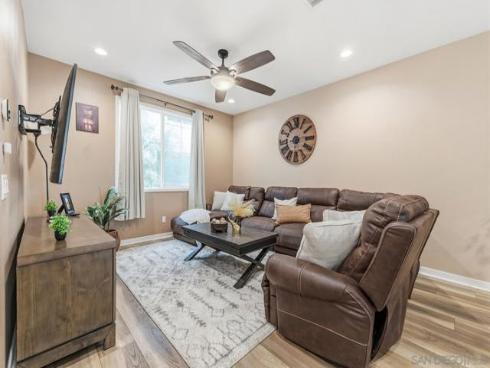 707 S Mosaic St , Anaheim, CA