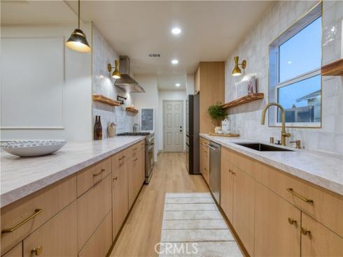 925 W Autumn , Anaheim, CA