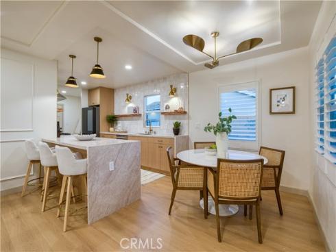 925 W Autumn , Anaheim, CA