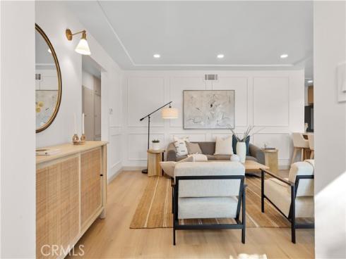 925 W Autumn , Anaheim, CA