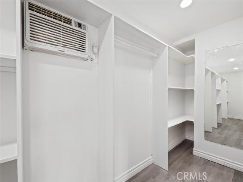 930 S Emerald Street, Anaheim, CA