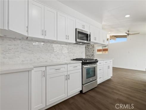 930 S Emerald Street, Anaheim, CA