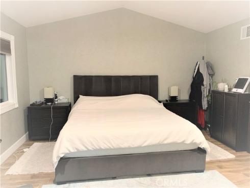 2512 W Halfmoon  , Anaheim, CA