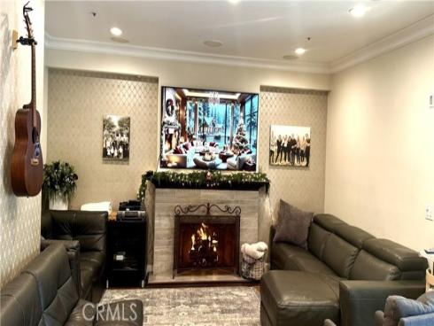 2512 W Halfmoon  , Anaheim, CA