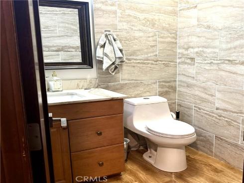 2512 W Halfmoon  , Anaheim, CA