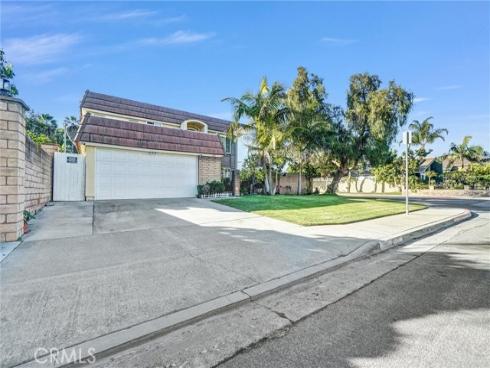 1341 S Pembrooke Lane, Anaheim, CA