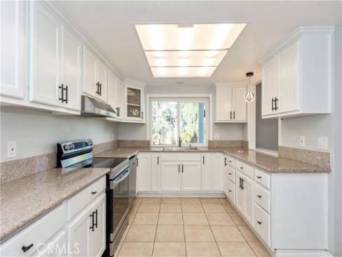 1761 E Warrenton  , Anaheim, CA