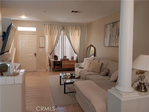 335 W Summerfield  , Anaheim, CA