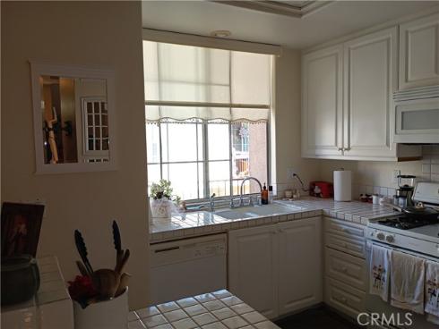 335 W Summerfield  , Anaheim, CA