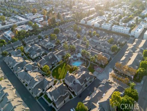 576 N Clemson  114  Drive, Anaheim, CA