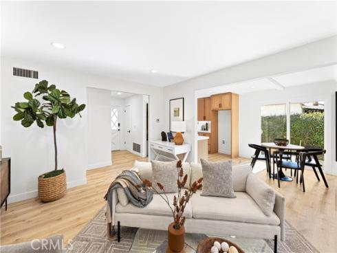 1413 S Loara , Anaheim, CA