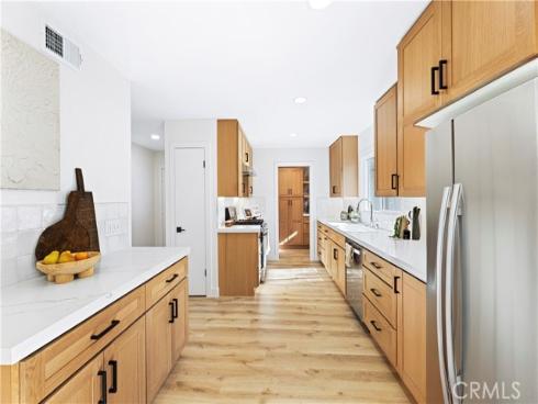 1413 S Loara , Anaheim, CA