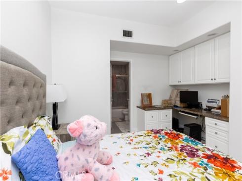 8755 E Garden View , Anaheim, CA