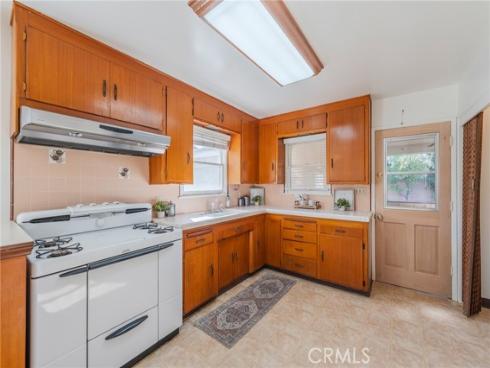 1241 S Walnut , Anaheim, CA