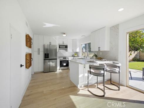 2228 E Nyon Avenue, Anaheim, CA