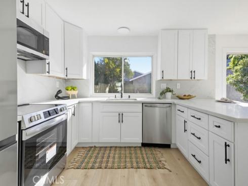 2228 E Nyon Avenue, Anaheim, CA