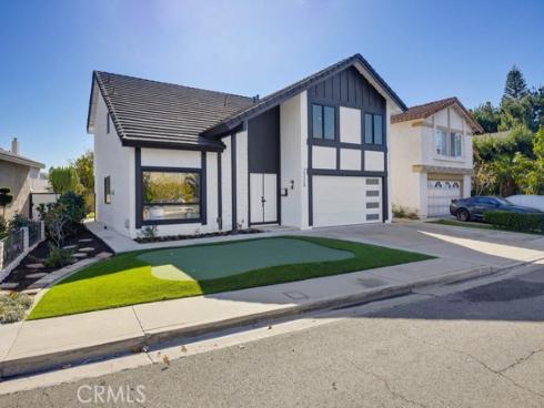 2228 E Nyon Avenue, Anaheim, CA