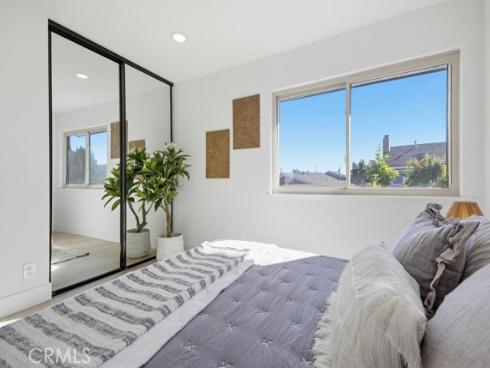 2228 E Nyon Avenue, Anaheim, CA