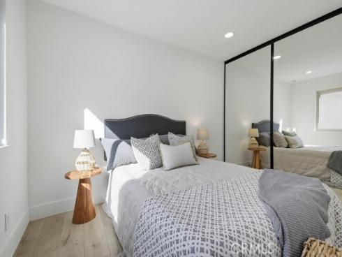 2228 E Nyon Avenue, Anaheim, CA