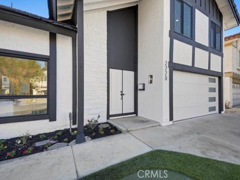 2228 E Nyon Avenue, Anaheim, CA