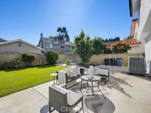 2228 E Nyon Avenue, Anaheim, CA