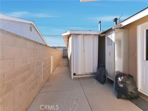 745 N N Vine St , Anaheim, CA